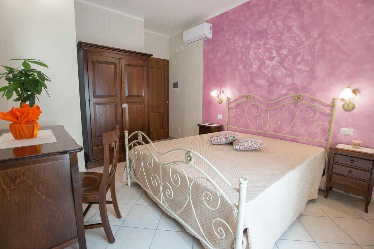 B&B Le Due Gioie Тавьяно Экстерьер фото